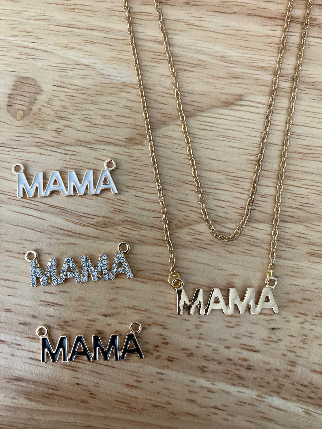 Mama Necklace