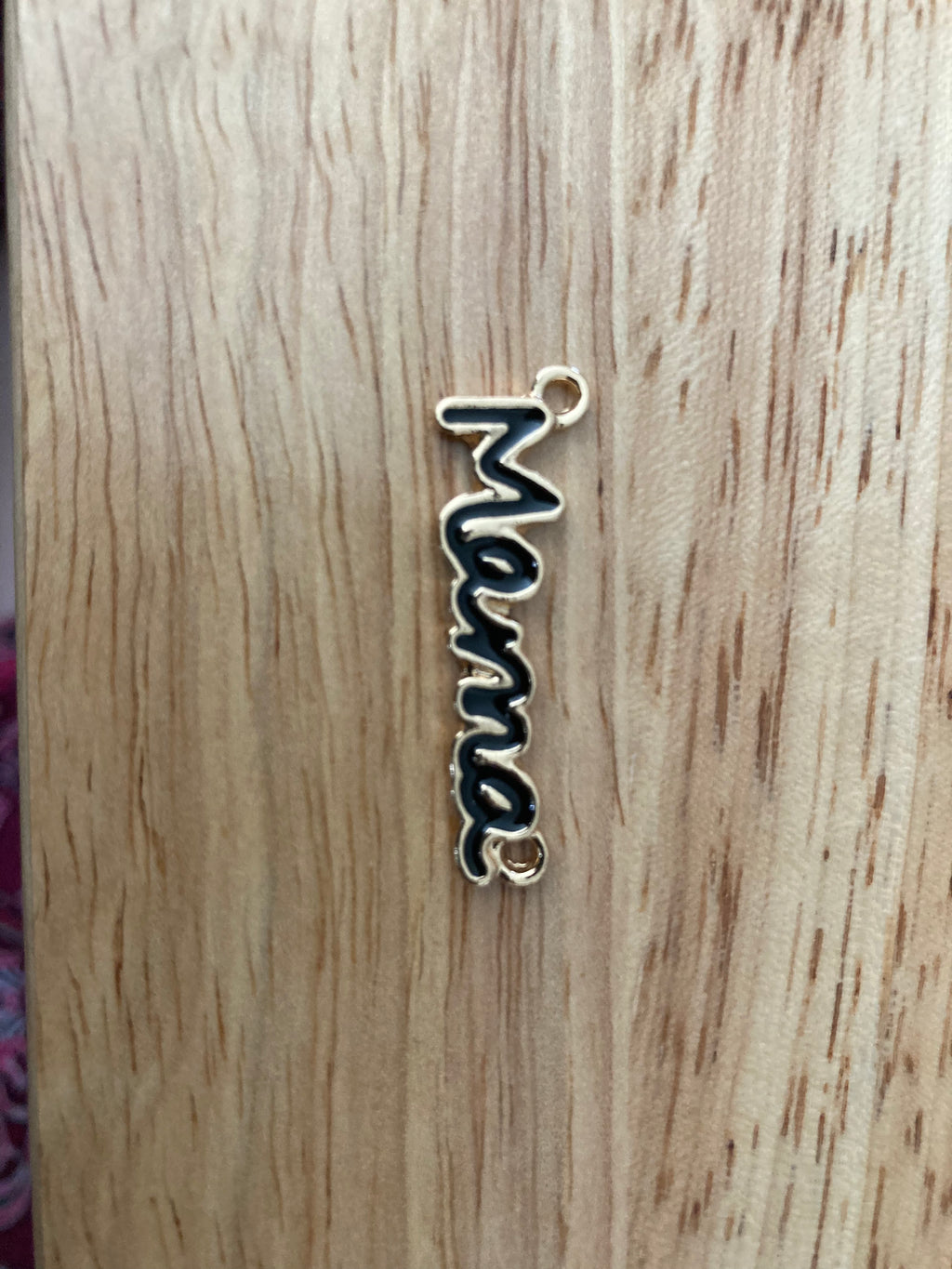 Mama Necklace